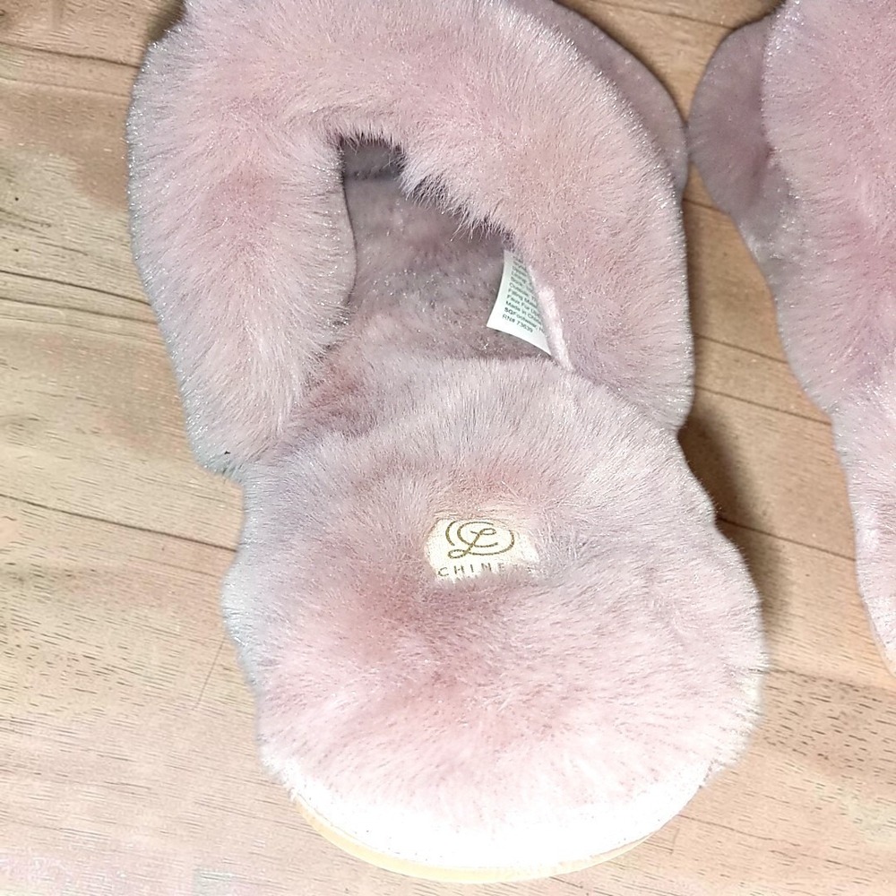 Chinese Laundry Pink Faux Fur Cross Band Slippers NWOT L 9-10 Plush Slide - Picture 6 of 9